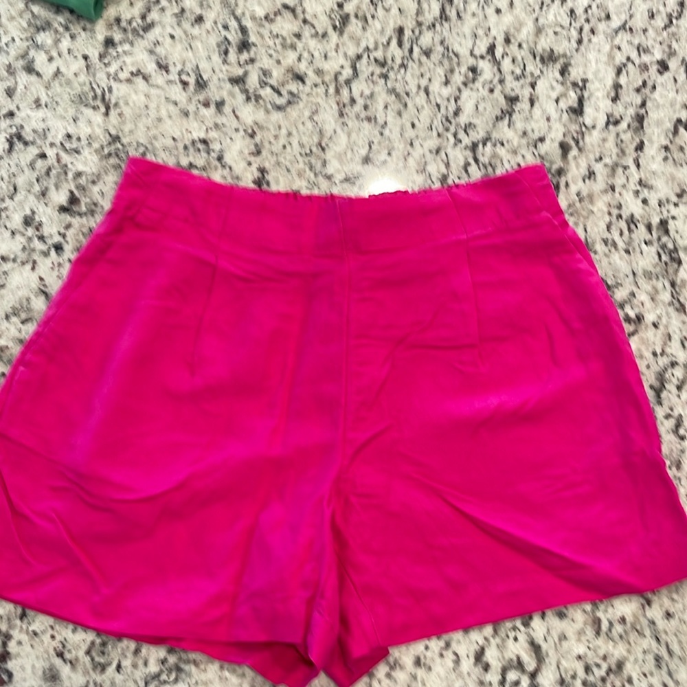 NWT Loft linen shorts size small! 🩷